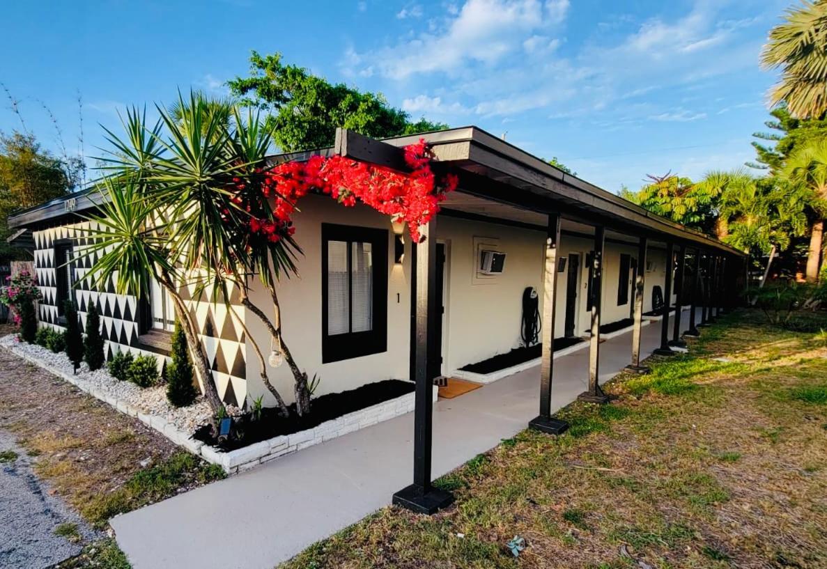 Beach Bungalow By The Sea 4 Cocoa Beach Bagian luar foto